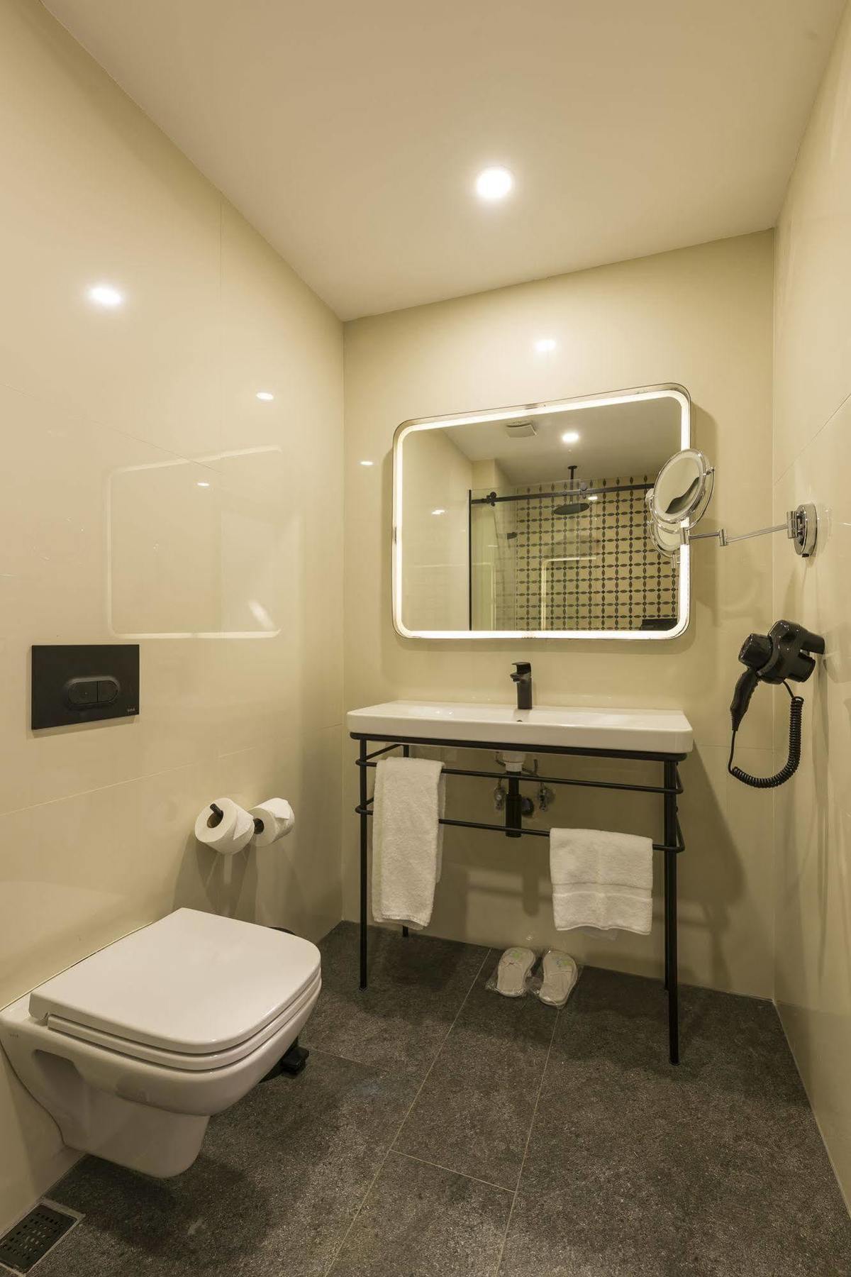 Fitas Oda Hotel Истанбул Екстериор снимка